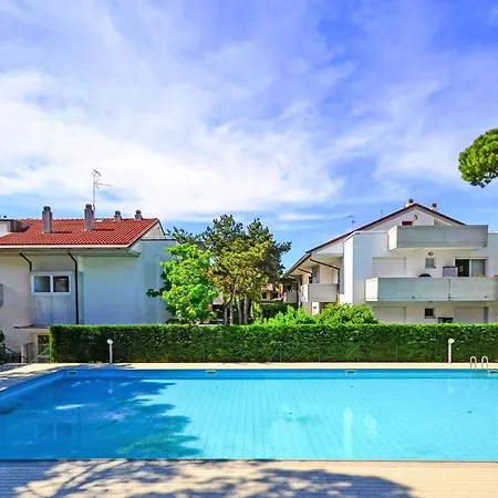 Parco Hemingway-11 By Interhome